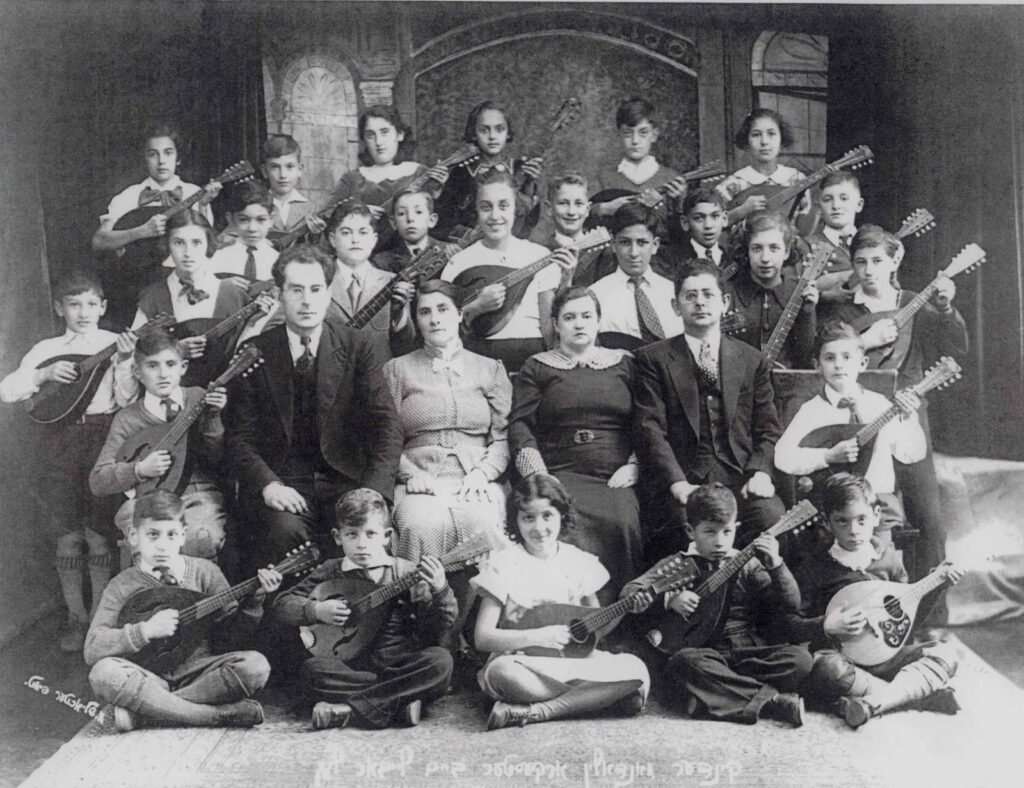 Labour League children’s mandolin orchestra, 1930s
